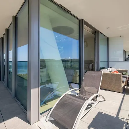 Wave - Luxury 2 Bedroom With Salon And Kitchen